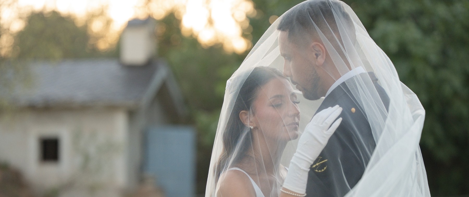 Image du mariage de Mariage de Delyzia & Théo au Château SainteCécile, à Saint-Thibéry